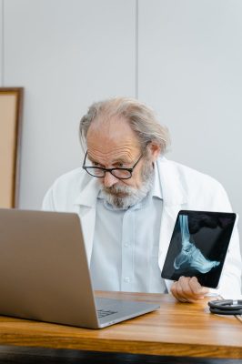 Contactar Podología Bataller en Valencia